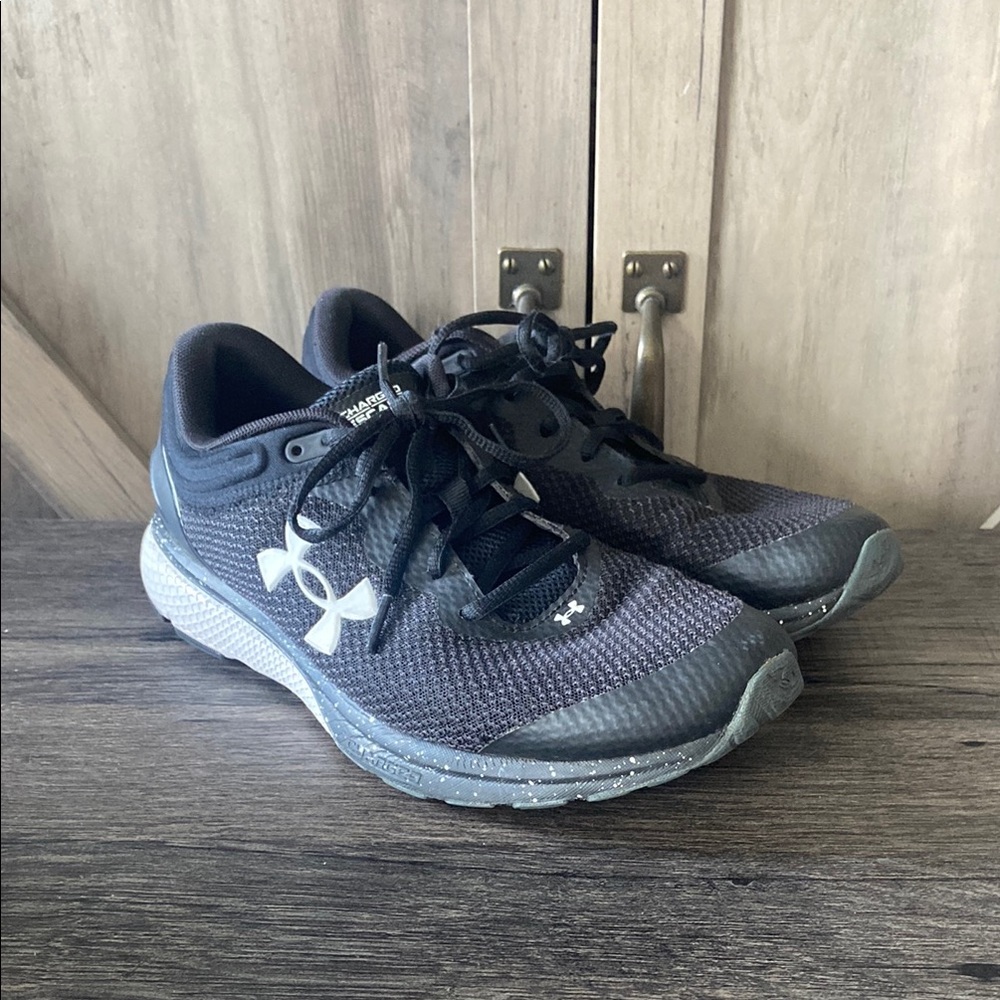 Under Armour Charged Escape Shoes size 9